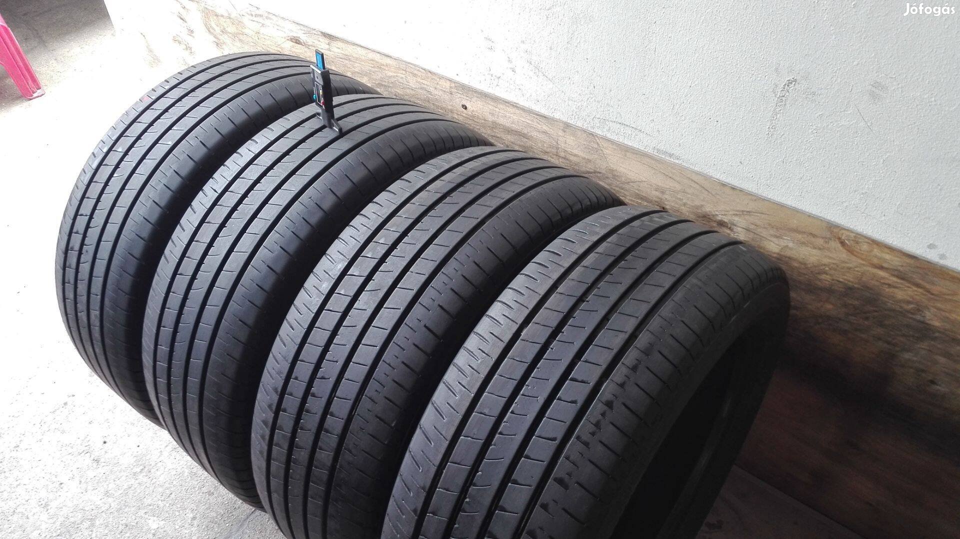 215/50R18 váltómérete 225/50R18 Bridgestone RFT nyári gumi garnitúra