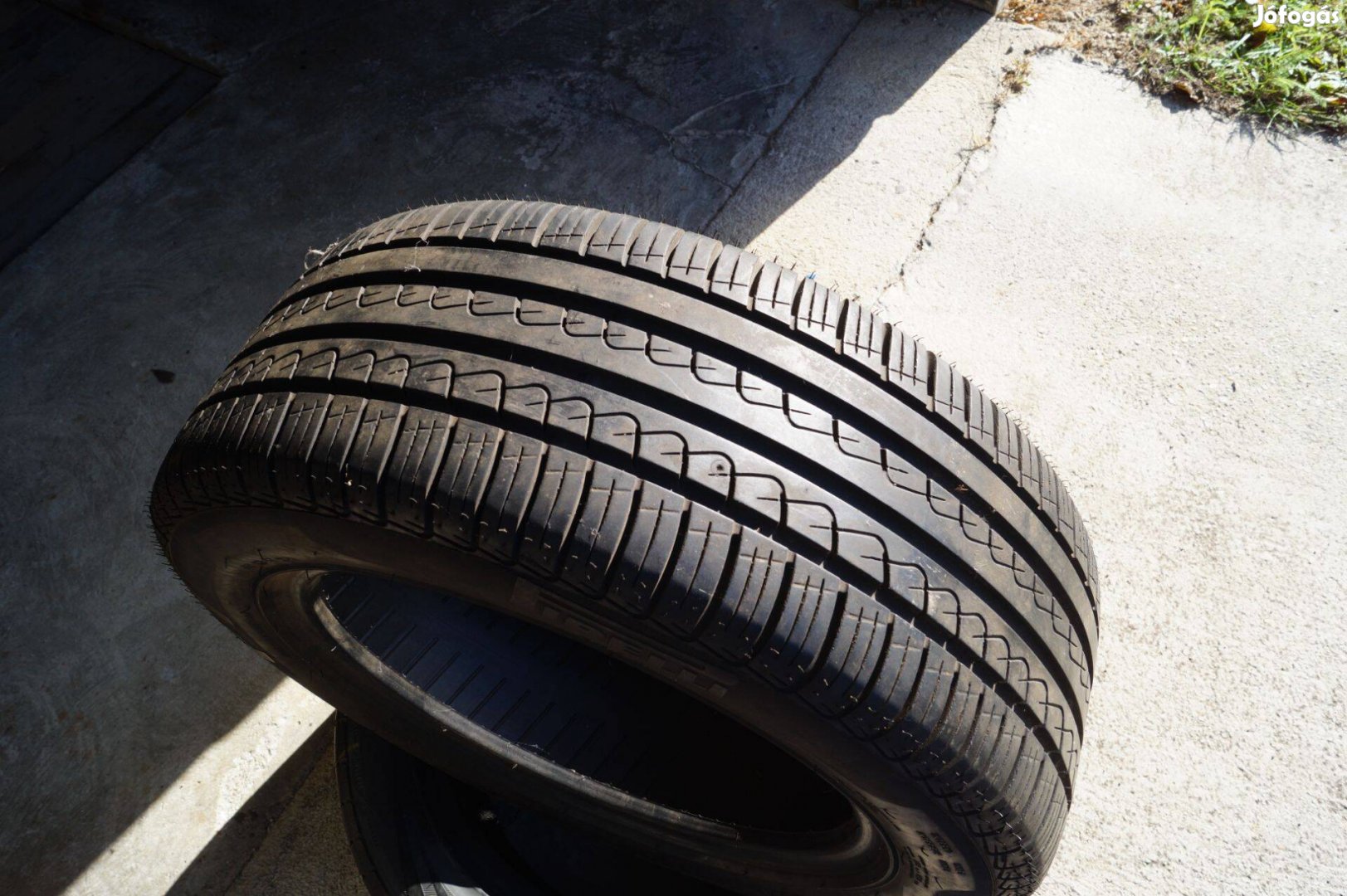 215-50-R16 Pirelli P7 gumi több mint 7mm jó állapot