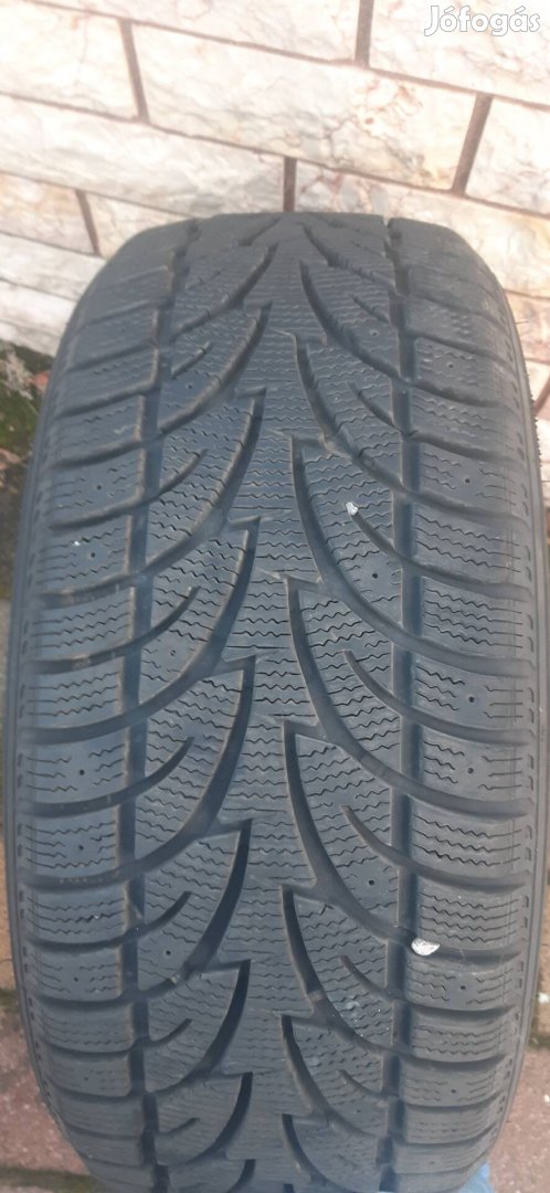 215/50 R17 téli gumi 1db