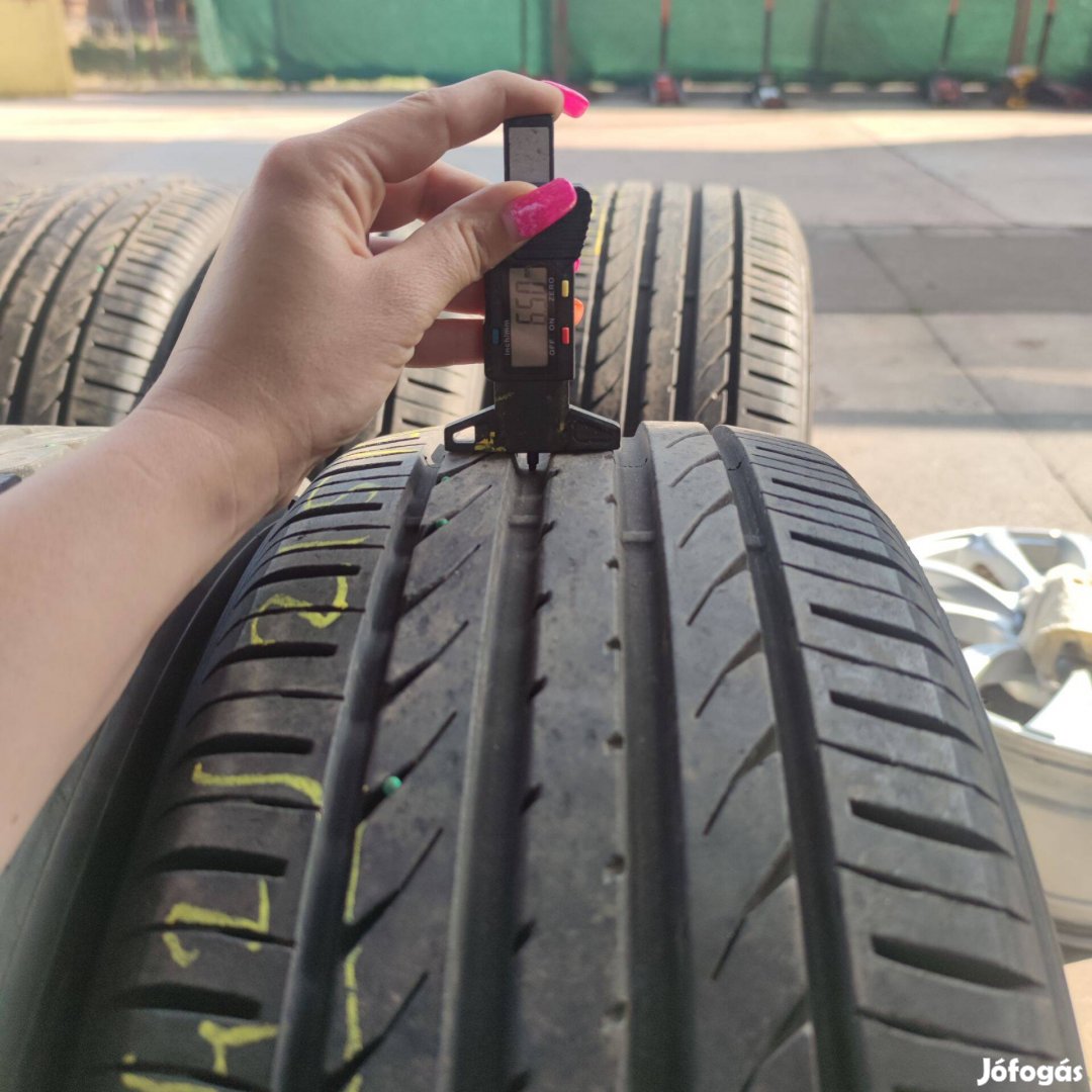 215/50 R18 Toyo nyári gumi 15000ft a 4db/142/