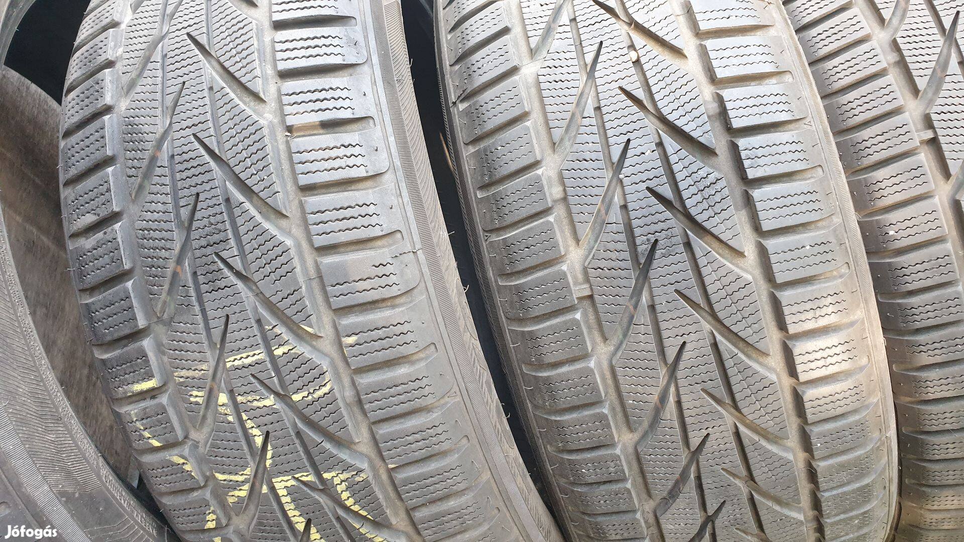 215/50 R18 Toyo téli szett