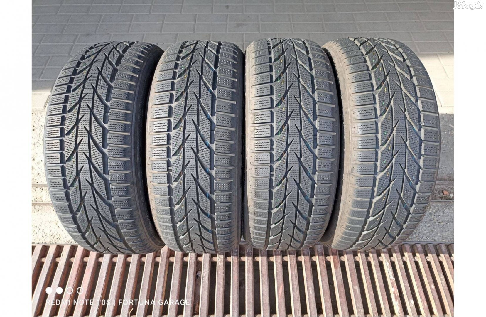 215/50 R18" Toyo Snowprox újszerű téli garnitúra