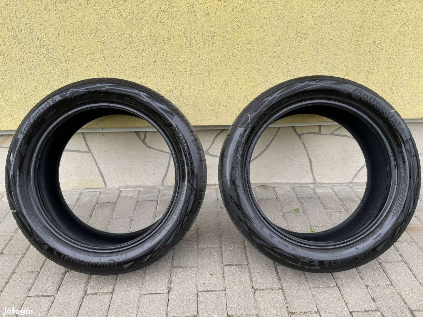 215/50 R19 T Continental Nyári Defekttűrő Gumi ?