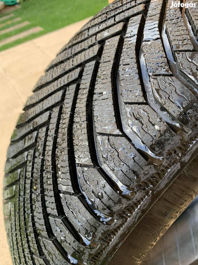 215/50 R19 Új téli gumi
