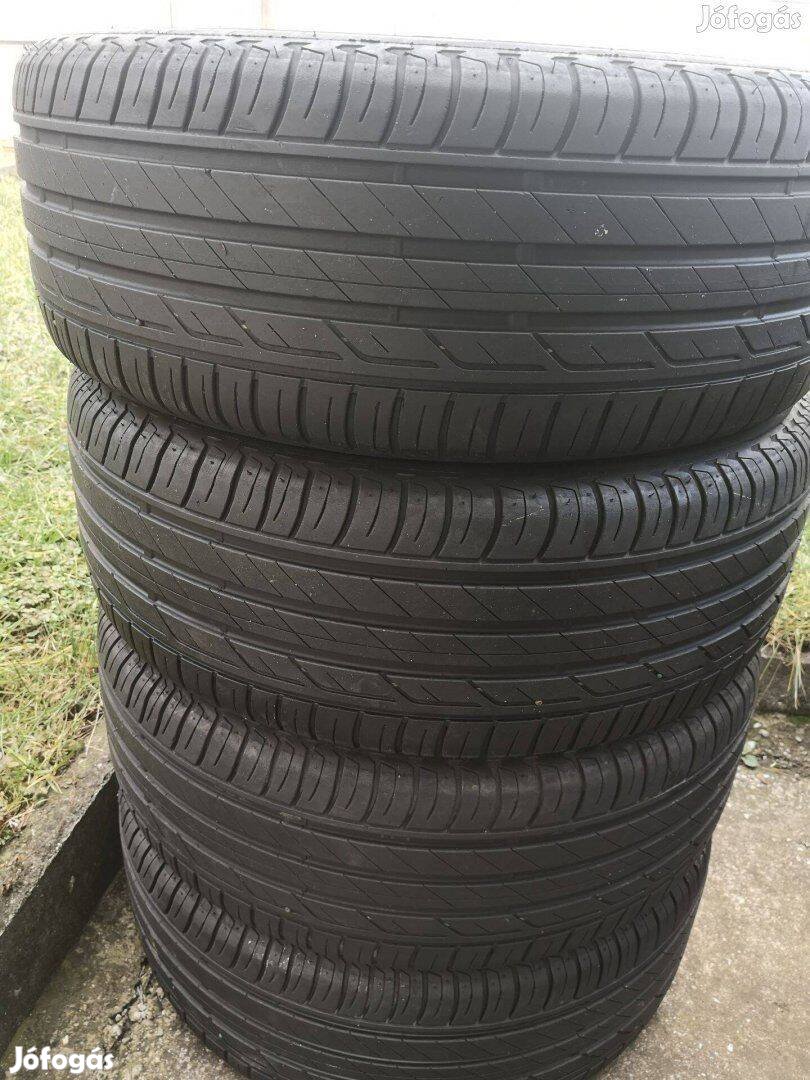 215/55R17 Bridgestone nyárigumik 75e/4db
