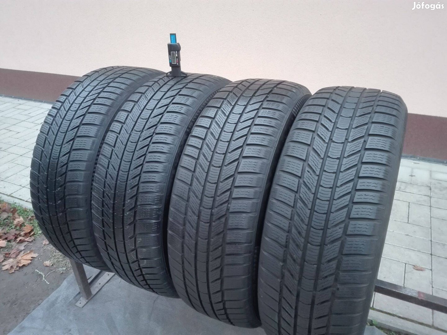 215/55R17 Continental téli gumi garnitúra 215/55 r17