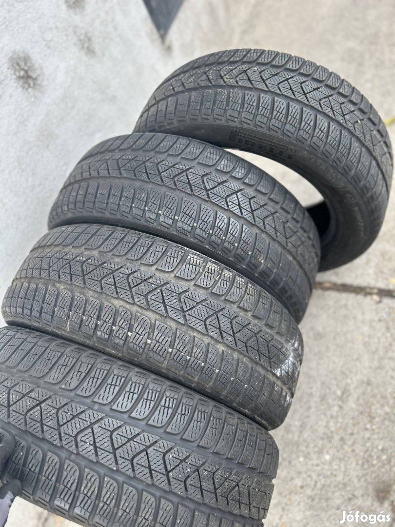 215/55R17 Pirelli téli 4db 215/55 R17