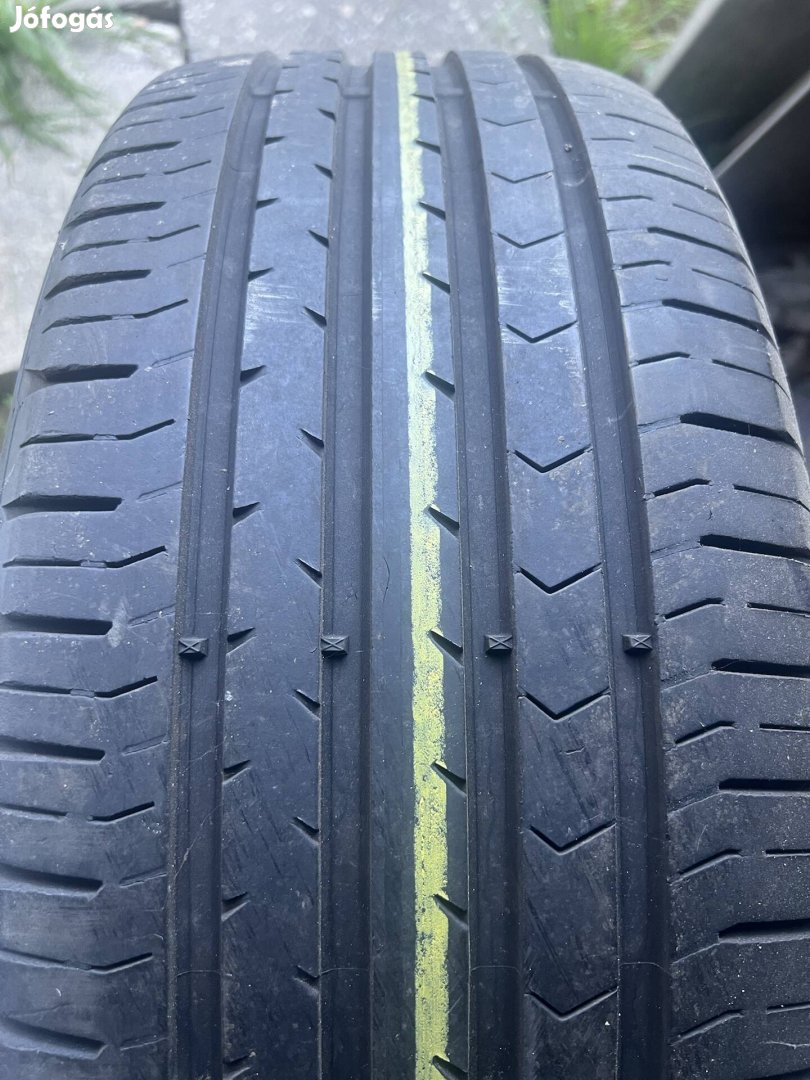 215/55R17"-s nyári gumi
