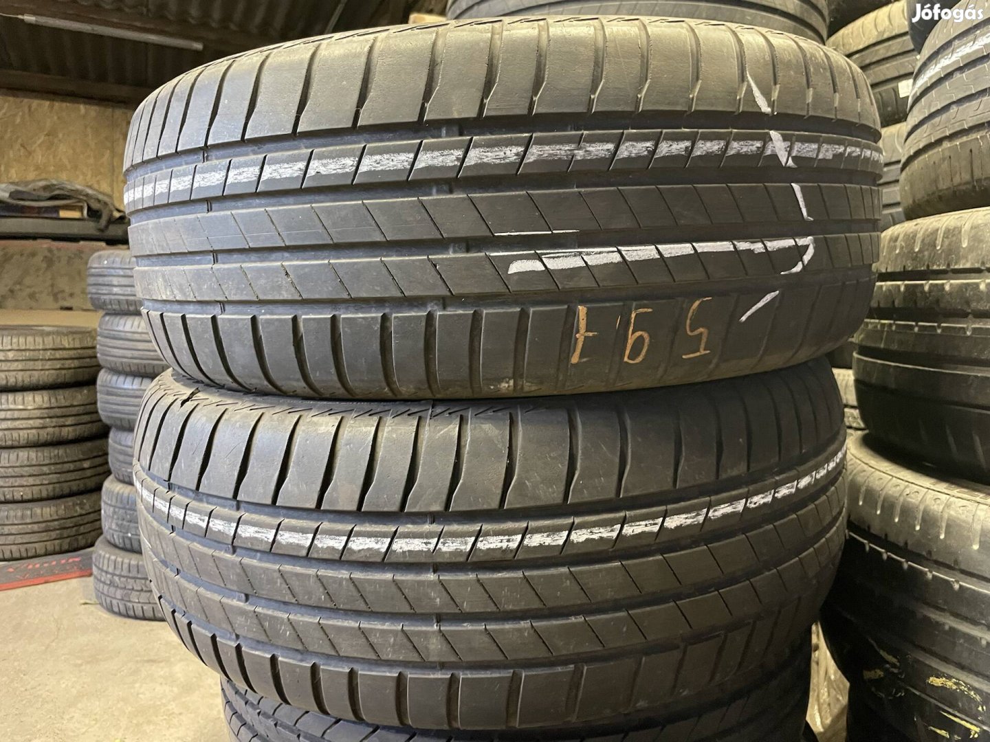 215/55R17 nyárigumik