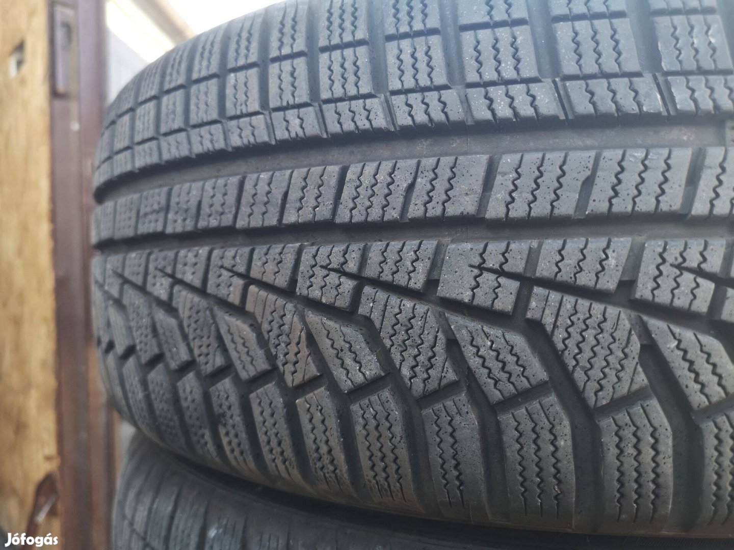 215/55R17 újszerű Hankook téligumik eladók