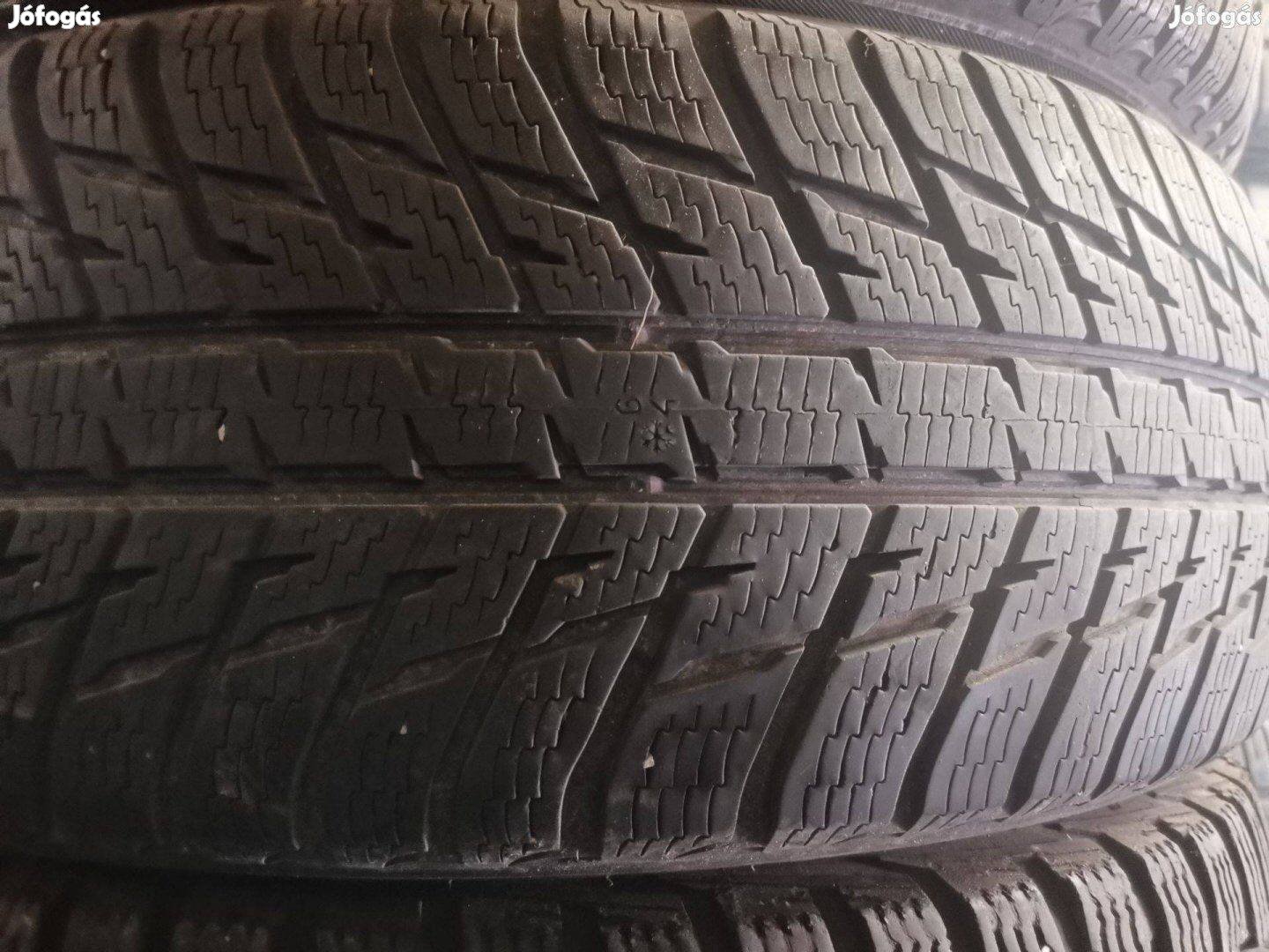 215/55R18 2db Nokian téligumi