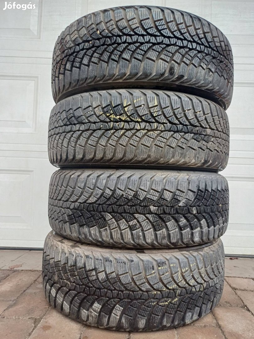 215/55/17 215/55 R17 215/55R 17 Kumho téli gumi