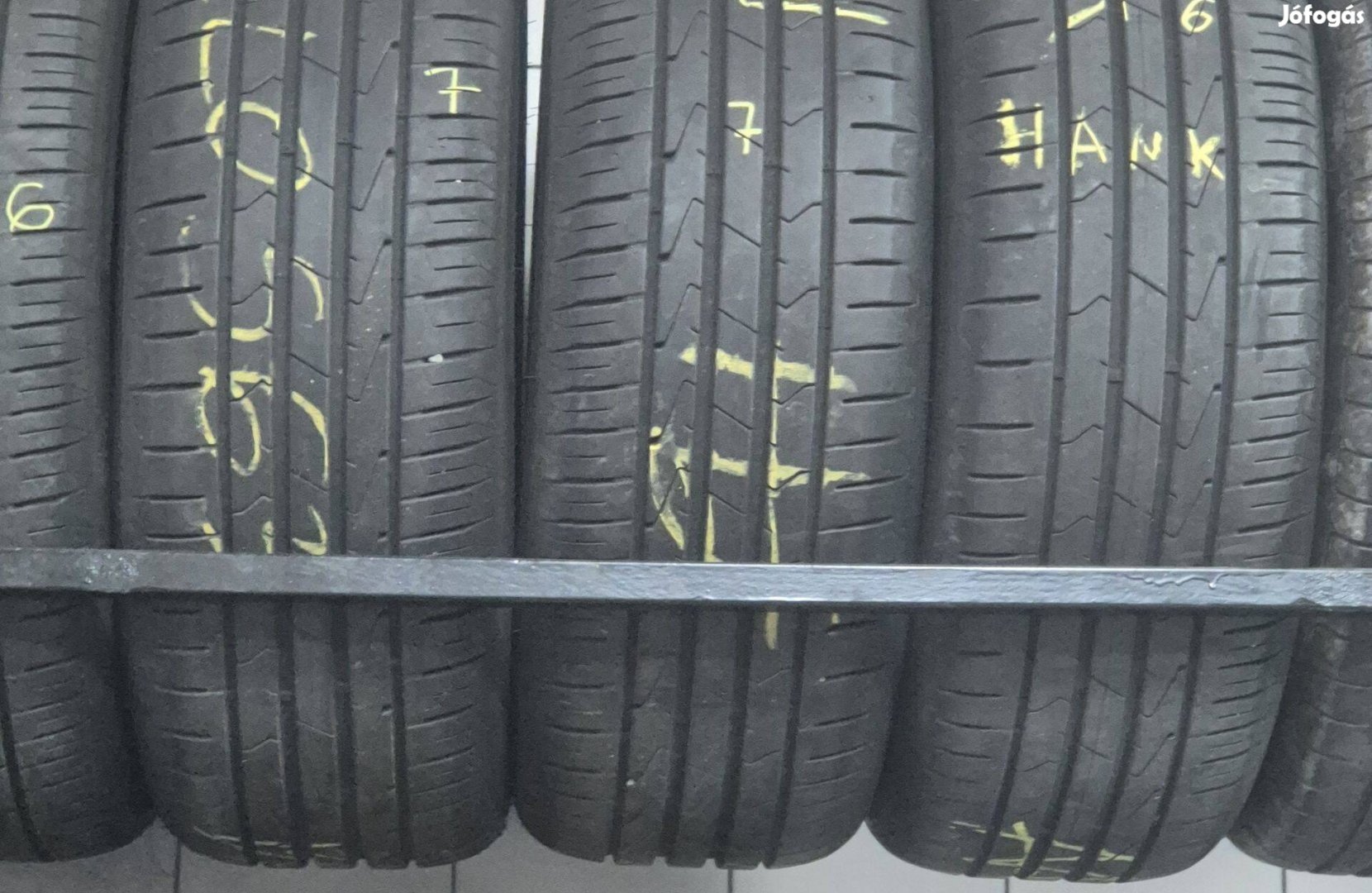 215/55-17 Hankook nyári gumi