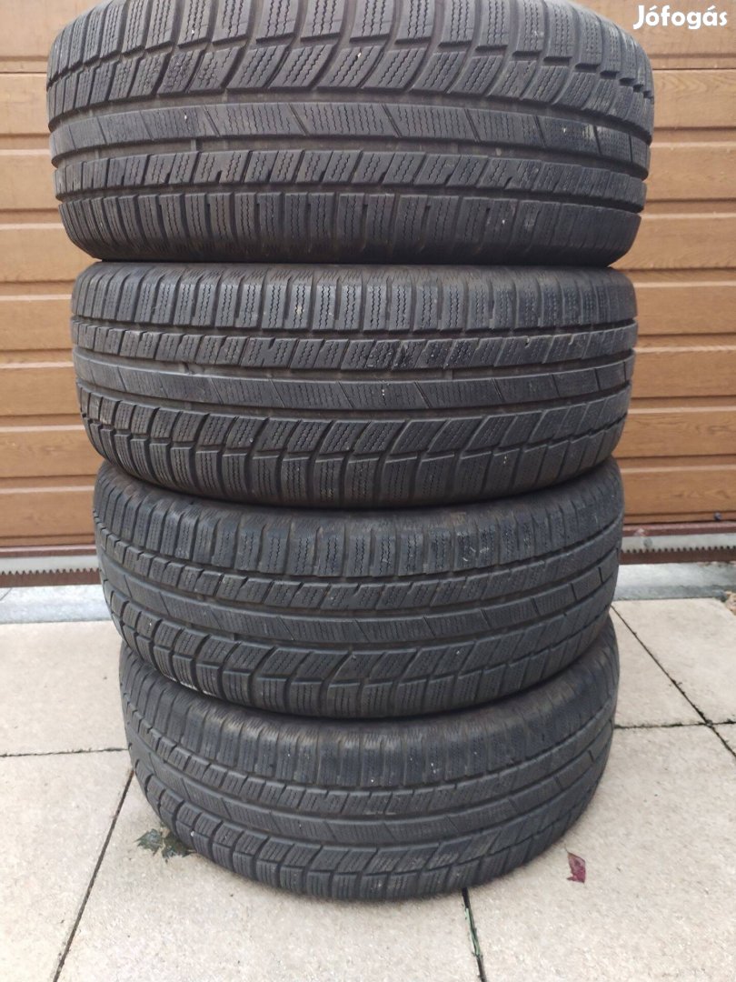 215 55 17 toyo 215/55 R 17 téli gumi garnitura