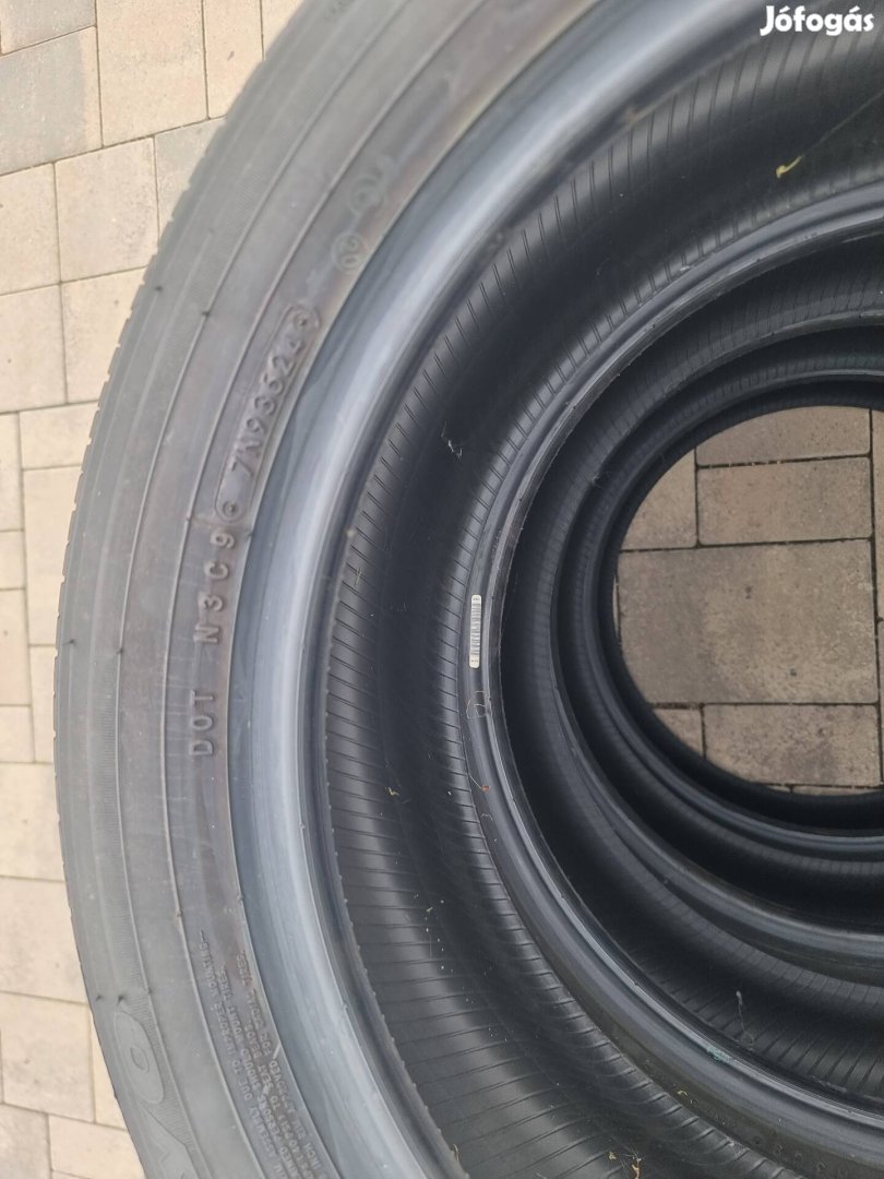 215 55 18 Toyo nyári gumiabroncs 