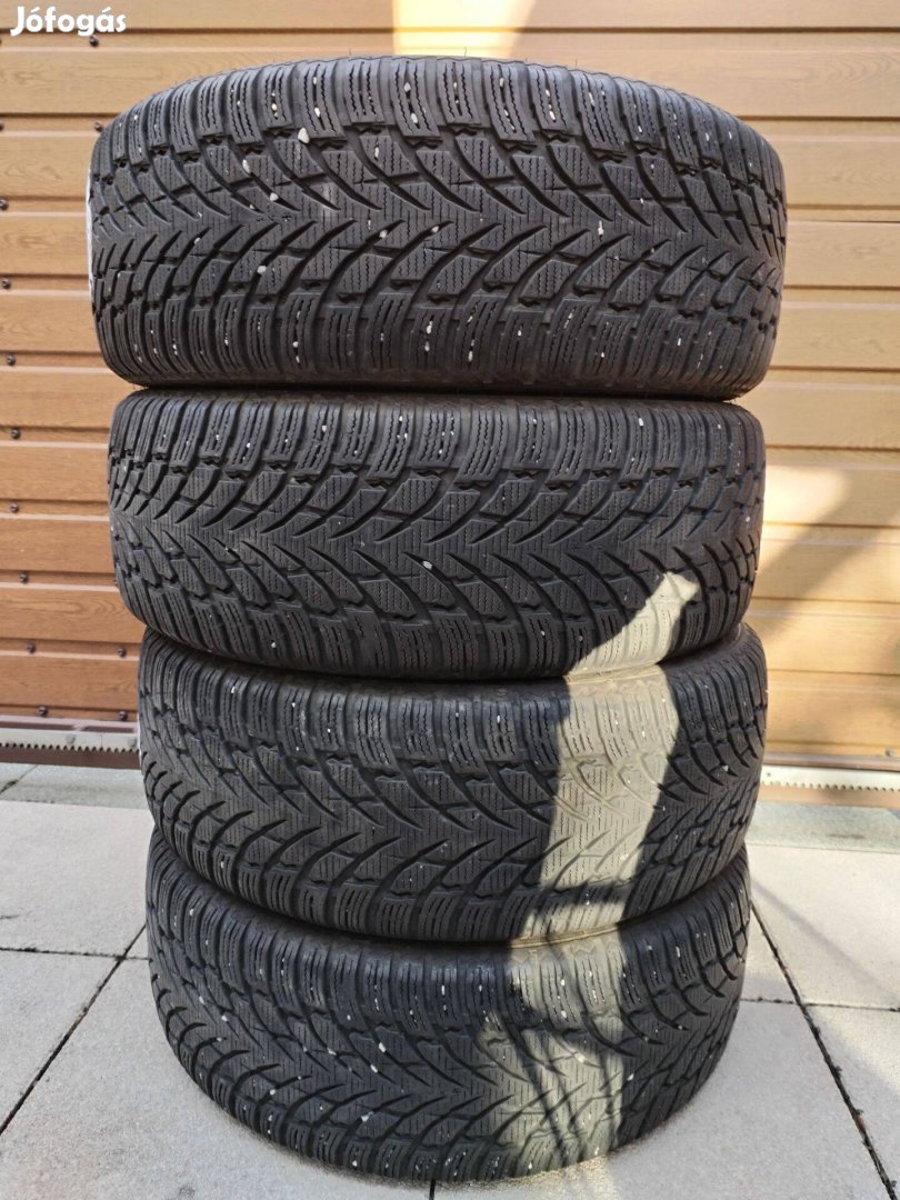 215 55 18 nokiam 215/55 R 18 téli gumi garnitura