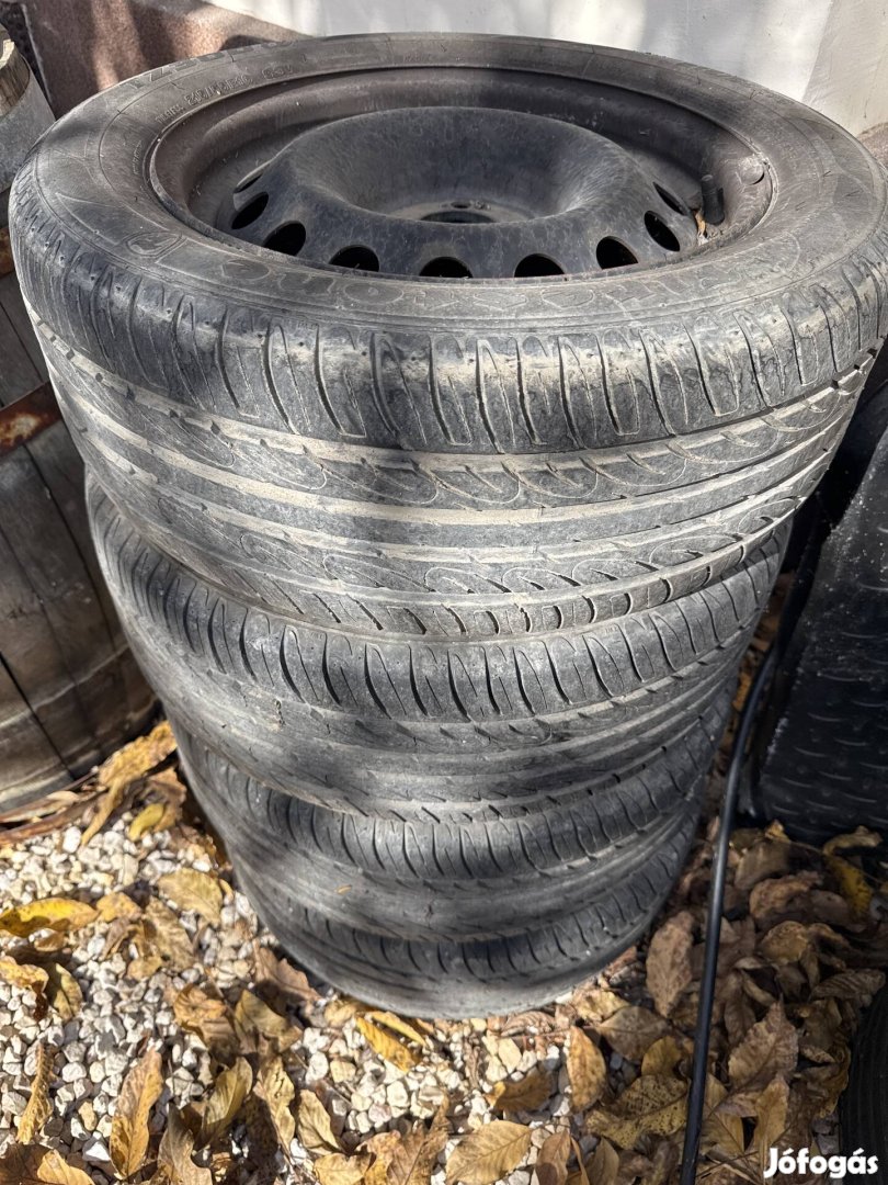215/55 R16 Ctiroen acélfelnin
