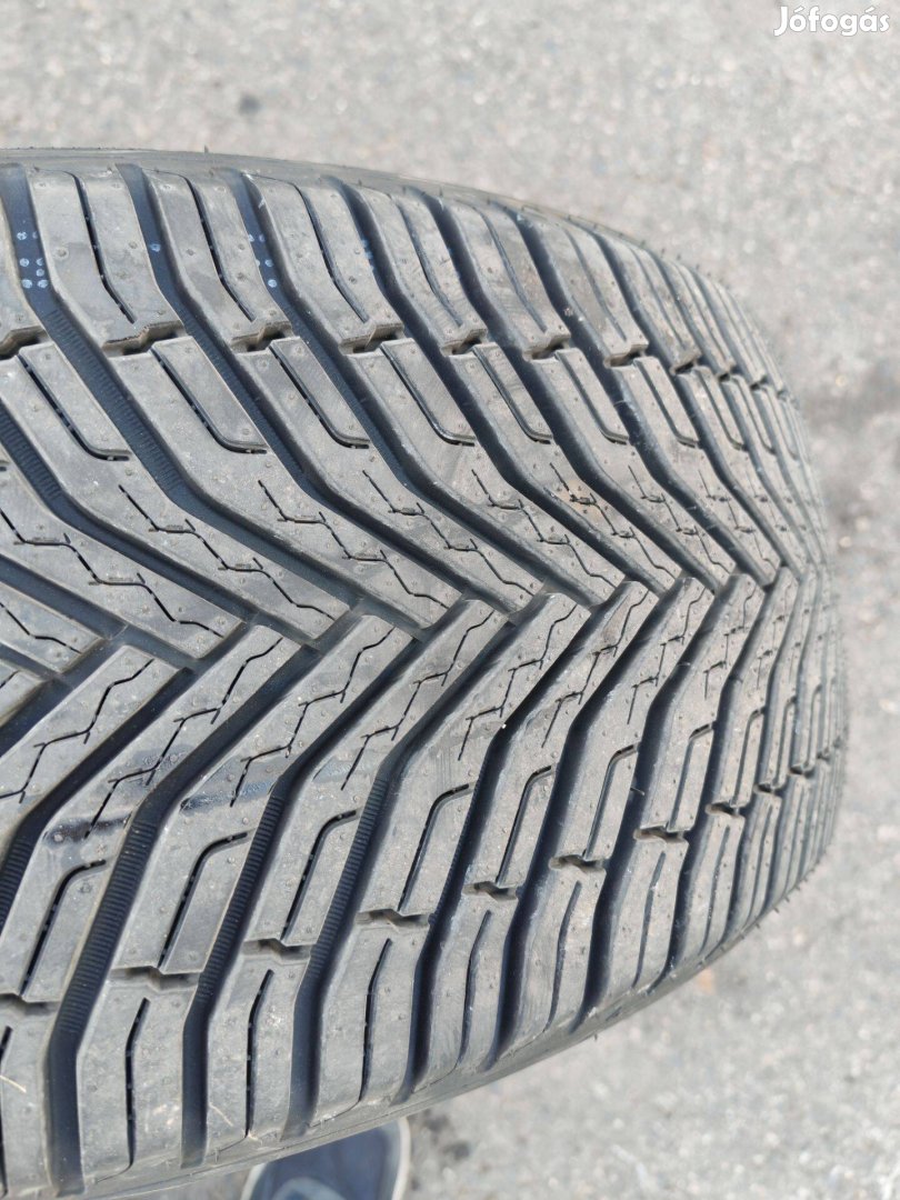 215/55 R16 négy évszakos gumi(Landspider) eladó