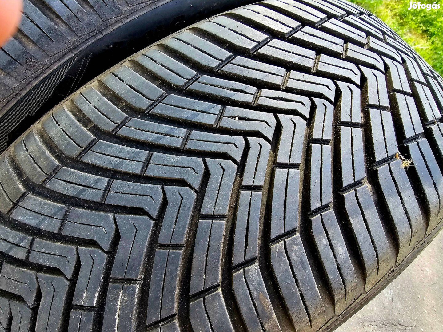 215/55 R17 98V XL - Continental Allseasoncontact - 2022