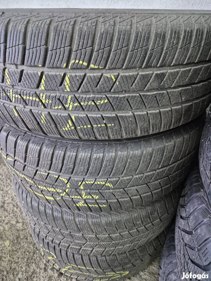 215/55 R17 Barum Polaris 5 téli gumi