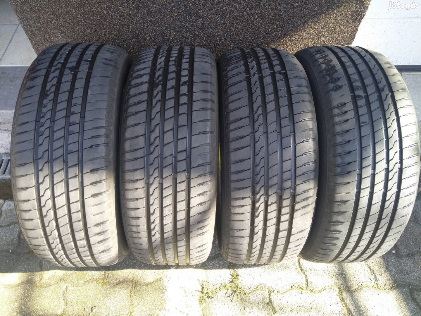 215/55 R17 Firestone Nyárigumi szett olcsón eladó!