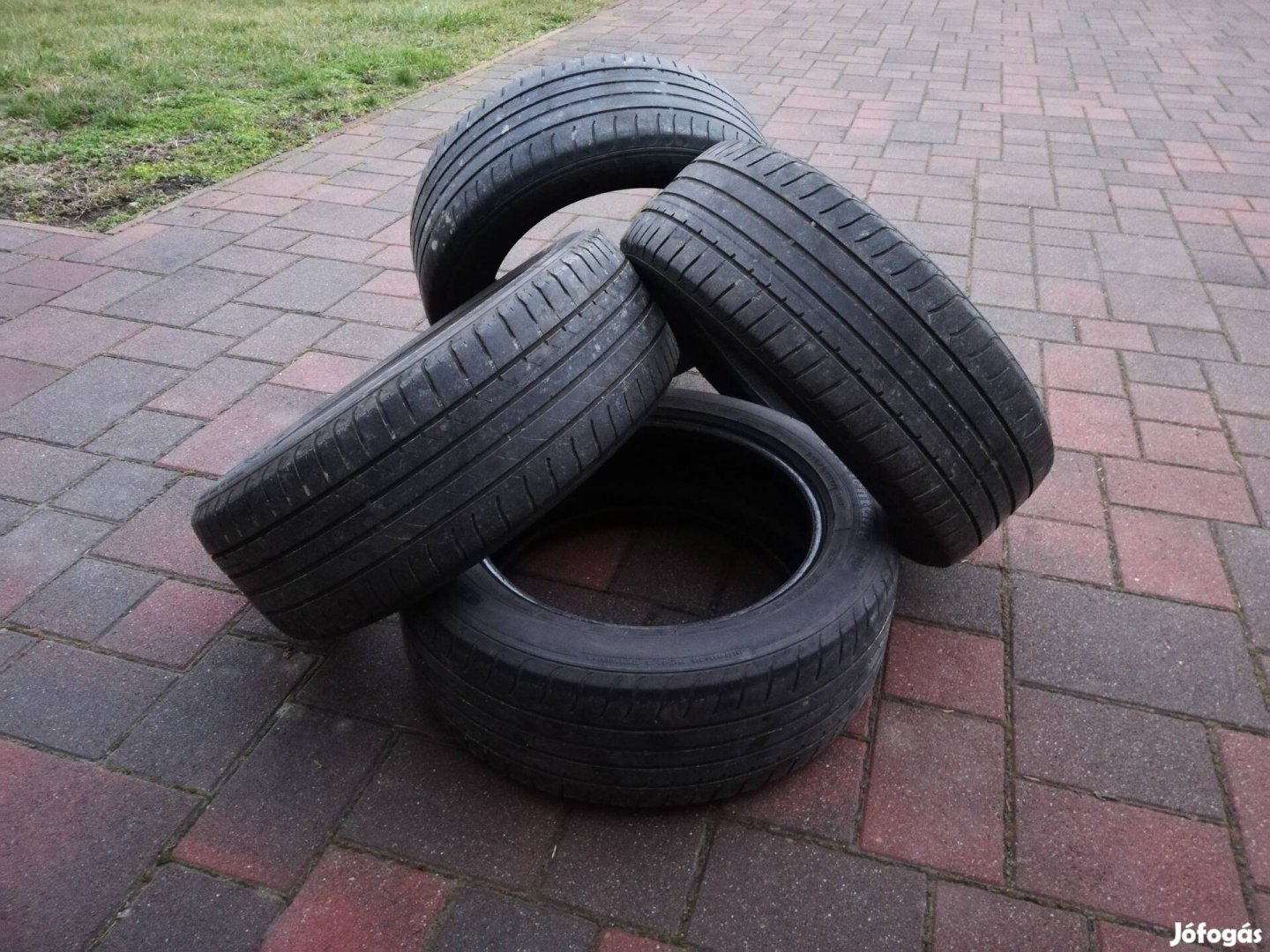 21555 R17 Good Year nyári gumi eladó !