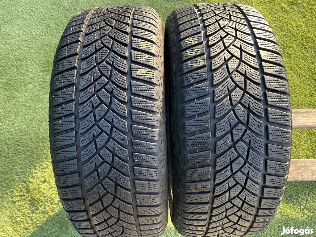 215/55 R17 Goodyear Ultra Grip Performance téli gumi 7mm