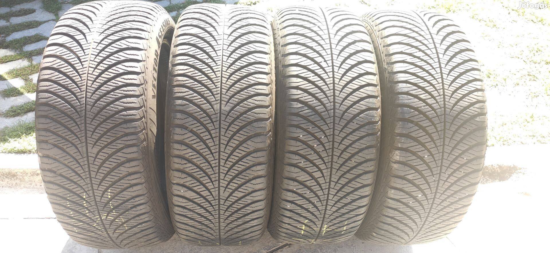 215/55 R17 Goodyear Vector 4 évszakos gumi 2020 évj