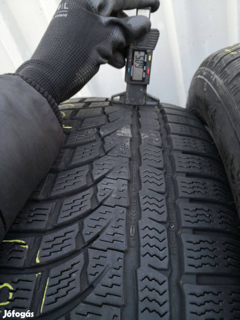 215/55 R17 Nokian téli gumi 88000ft a 4db/16/