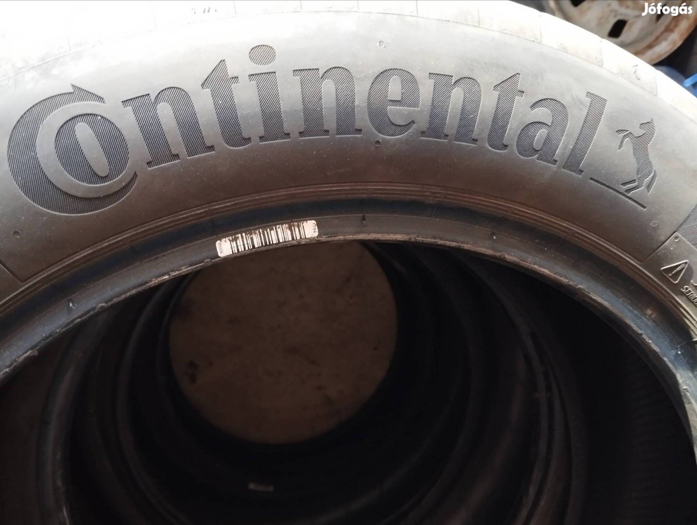 215/55 R17 Nyari gumi Continental Németországból 5 mm-es.