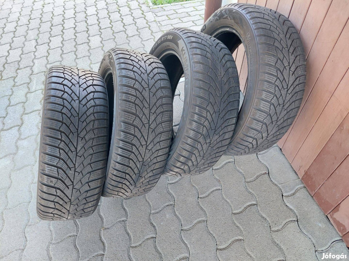 215/55 R17 téli gumi 4db egyben Kumho Wintercraft