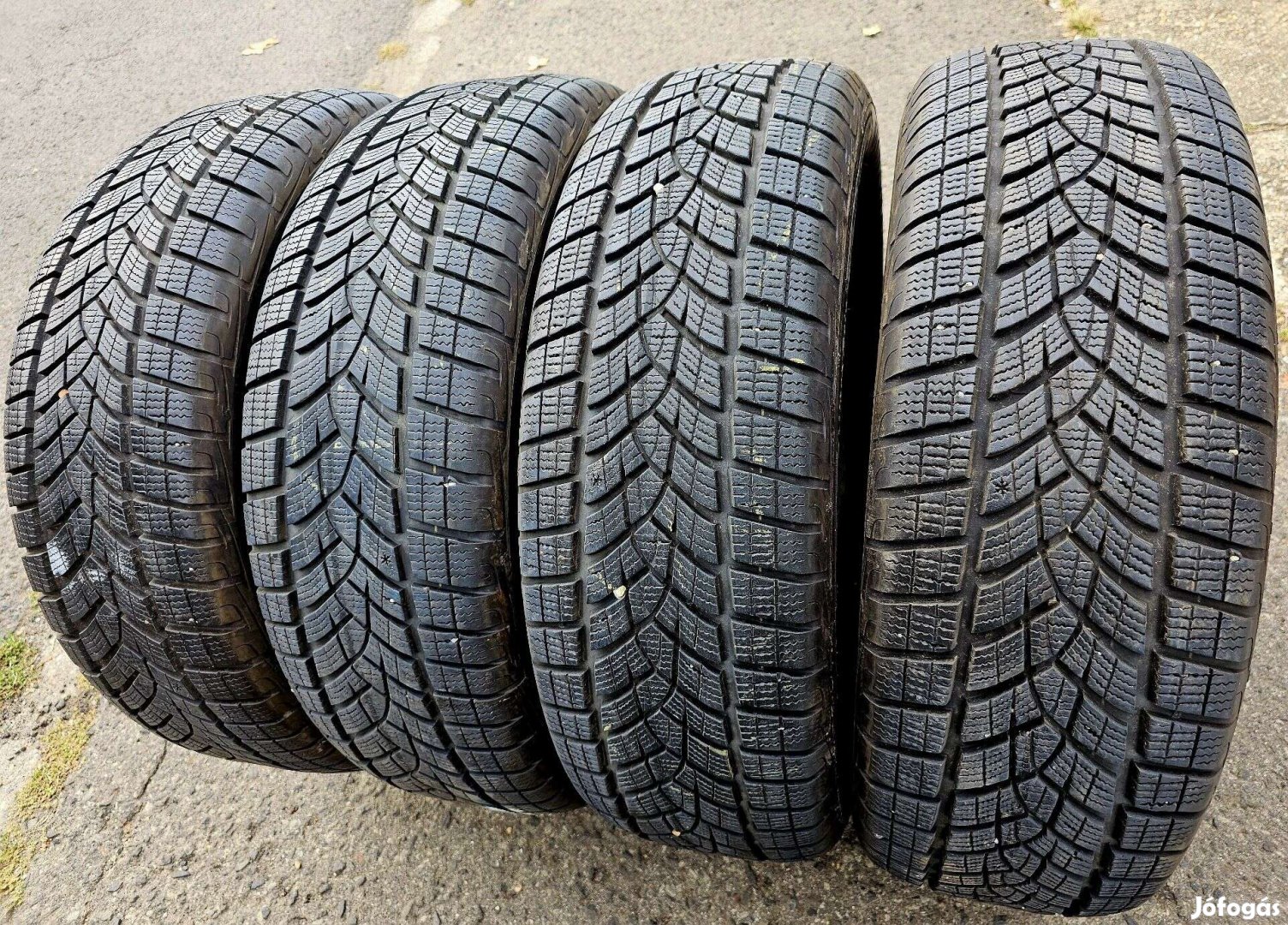 215/55 R18 99V XL - Goodyear Ultragrip SUV