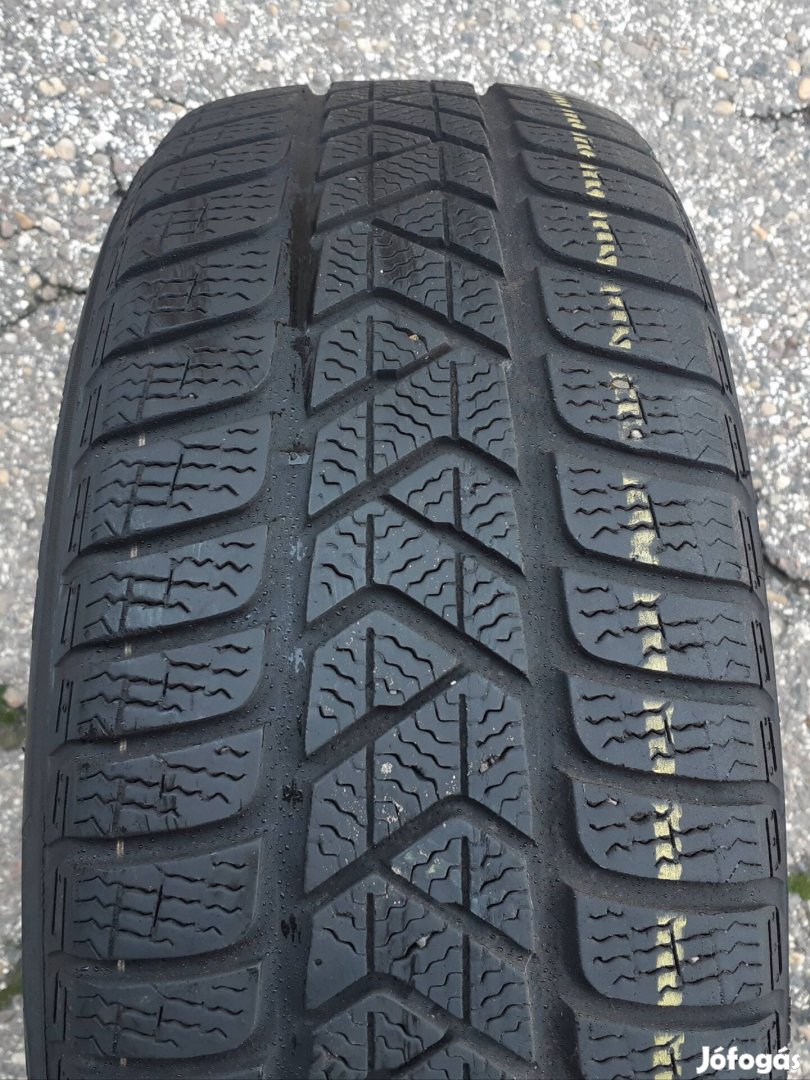 215/55 r17 Pirelli Sottozero 3 Winter. 1db.