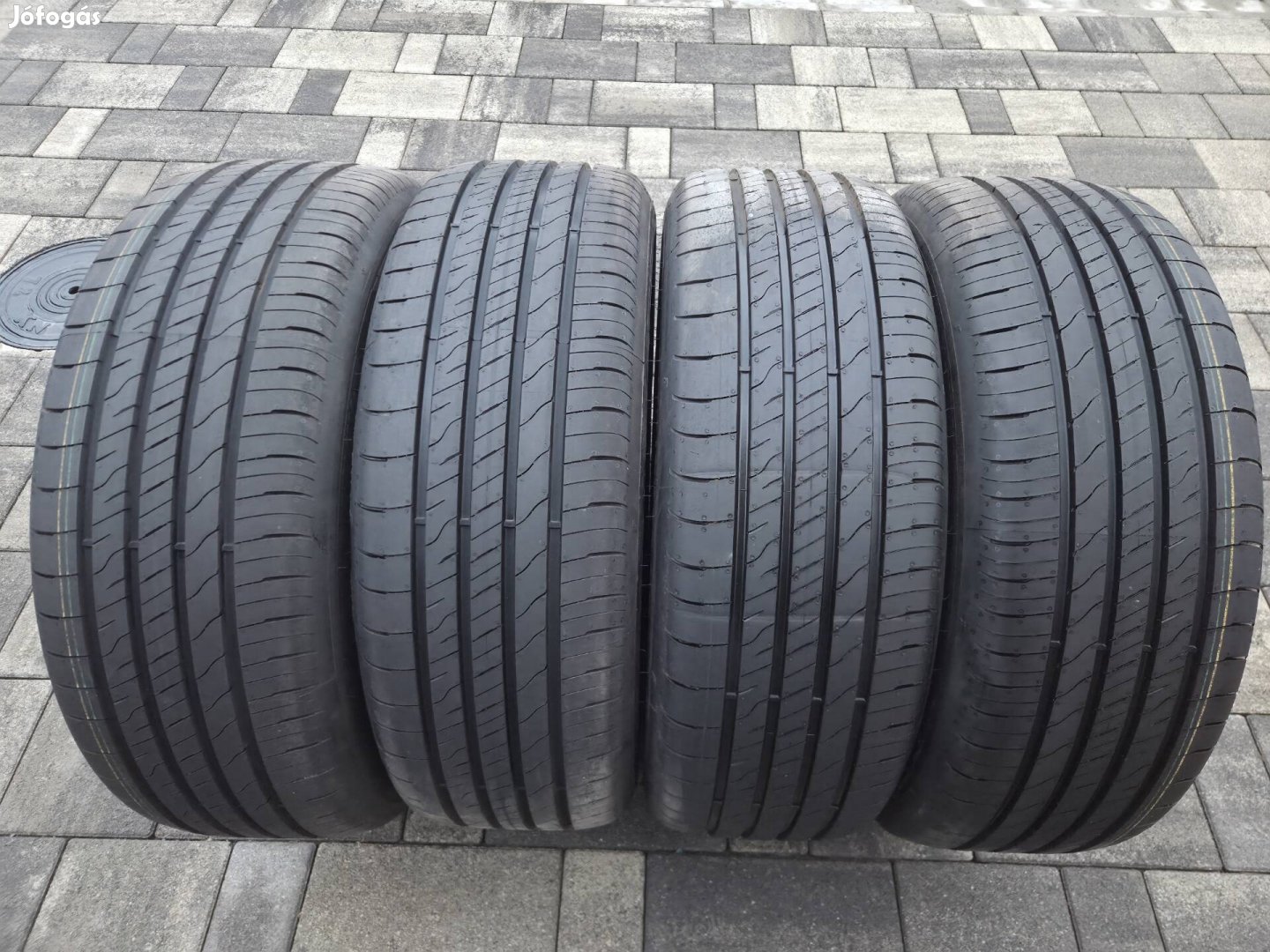 215/55 r18 Goodyear újszerű nyári gumik!