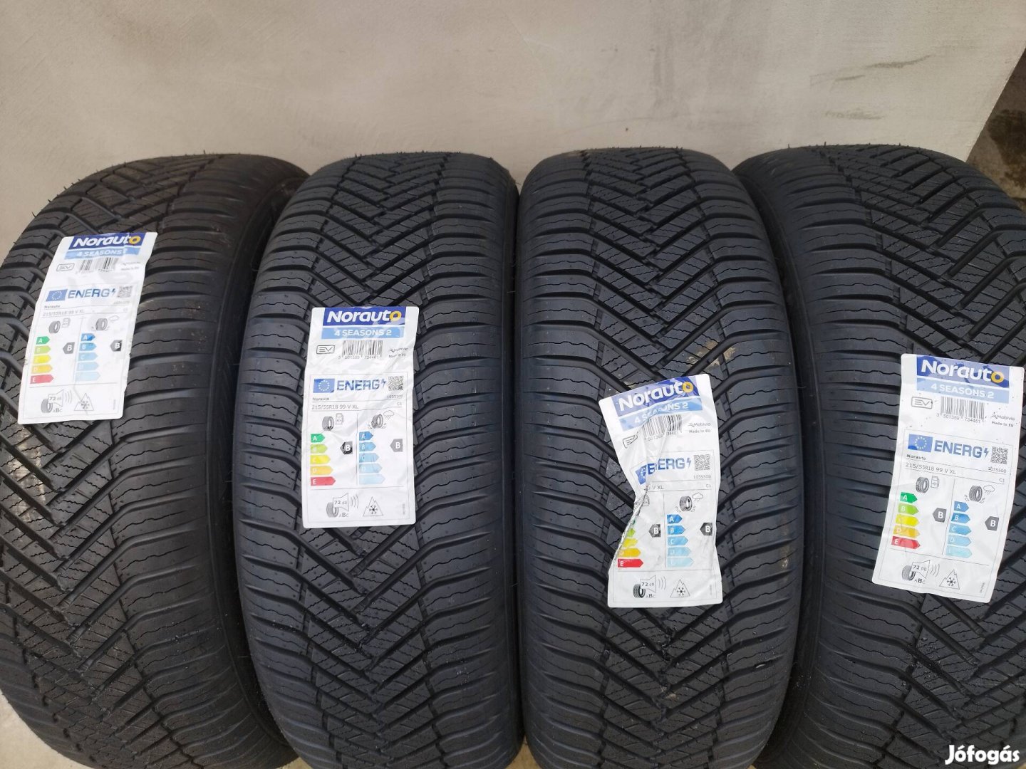 215 55 r18 Norauto új négy évszakos gumi garnitúra 