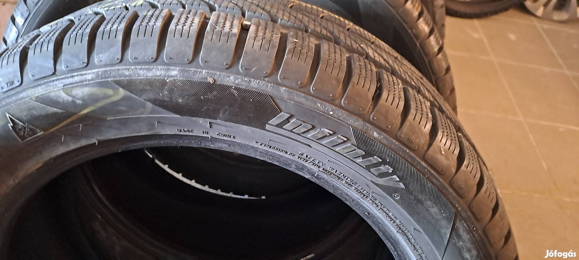 215/55r17 Infinity téligumi eladó 