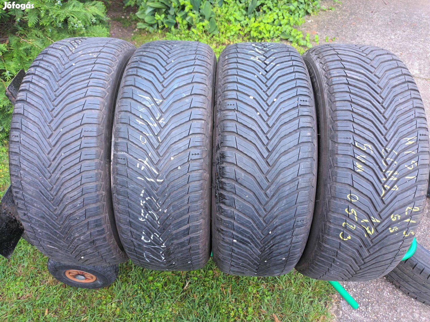 215/55r17 Michelin négyévszakos használtgumi 4db