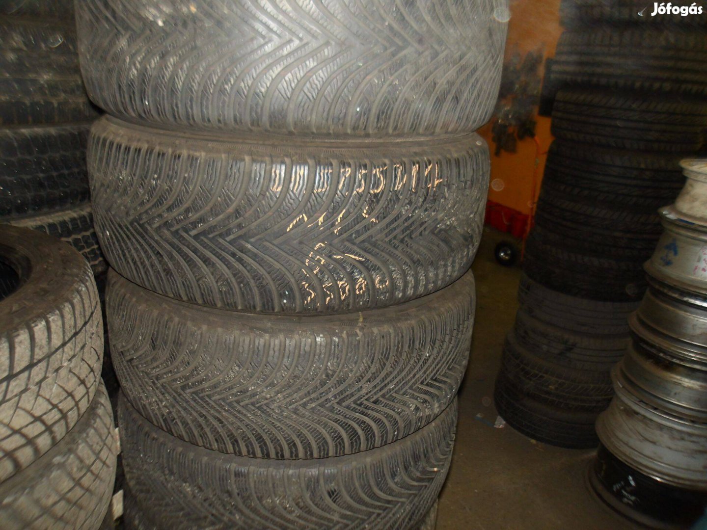 215/55r17 Michelin téli gumi ajándék szereléssel