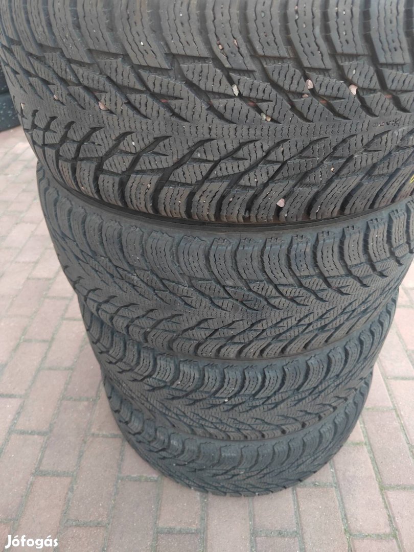 215/55r18 Nokian Hakkapeliitta R3 Suv téli 215/55 r18