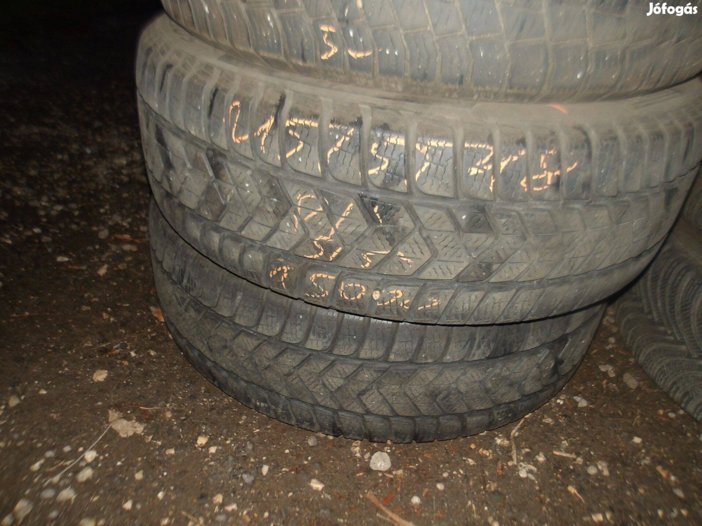 215/55r18 Pirelli téli gumi ajándék szereléssel