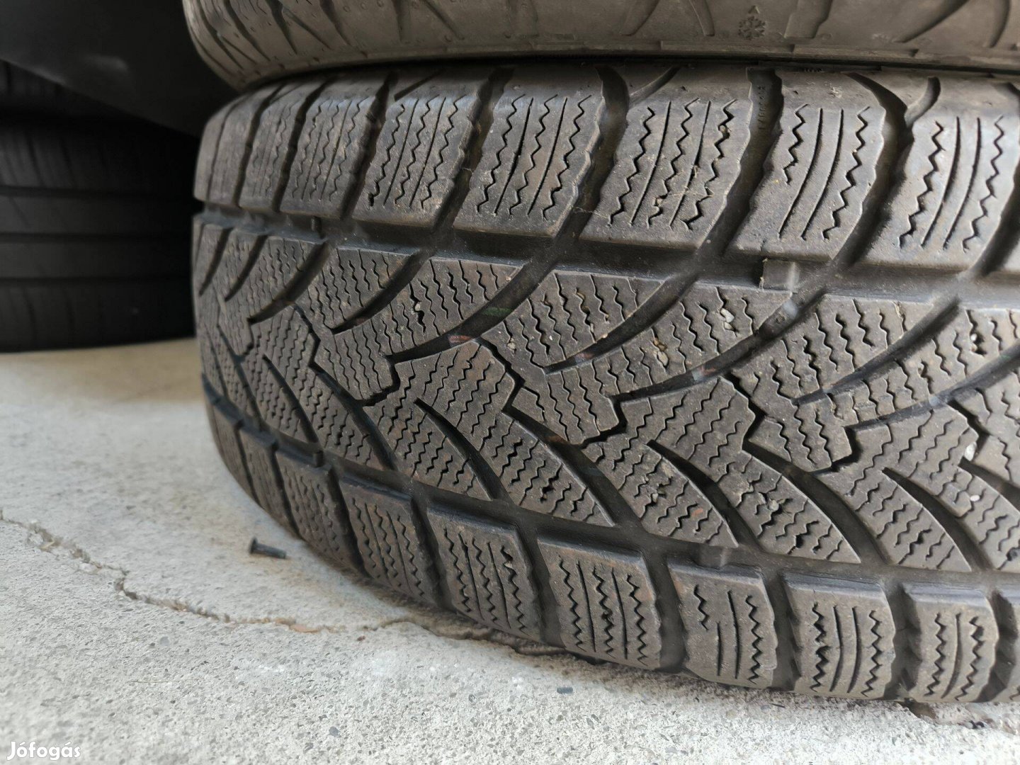 215/60R16 215/60 újszerű téligumik eladók