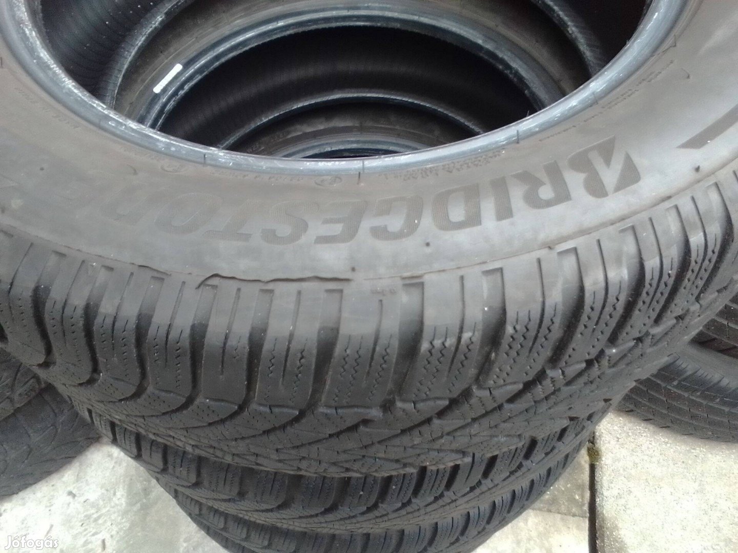 215/60R16 Bridgestone Blizzak LM005 téli gumi