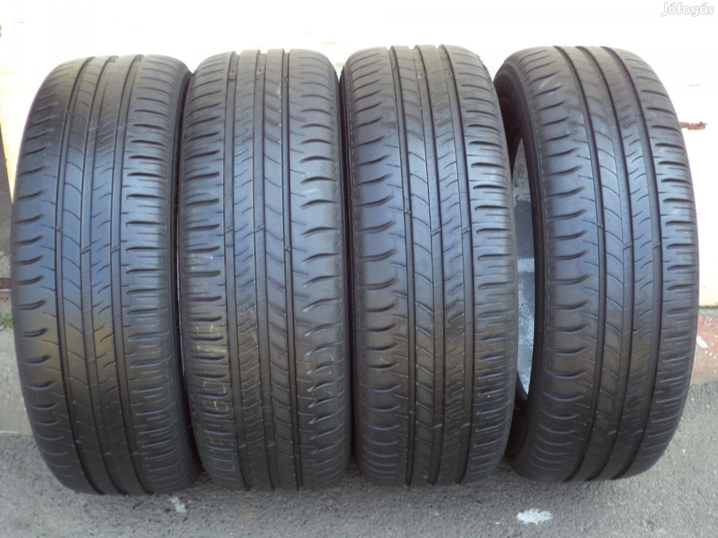 215/60R16 Continental Nyári Gumi
