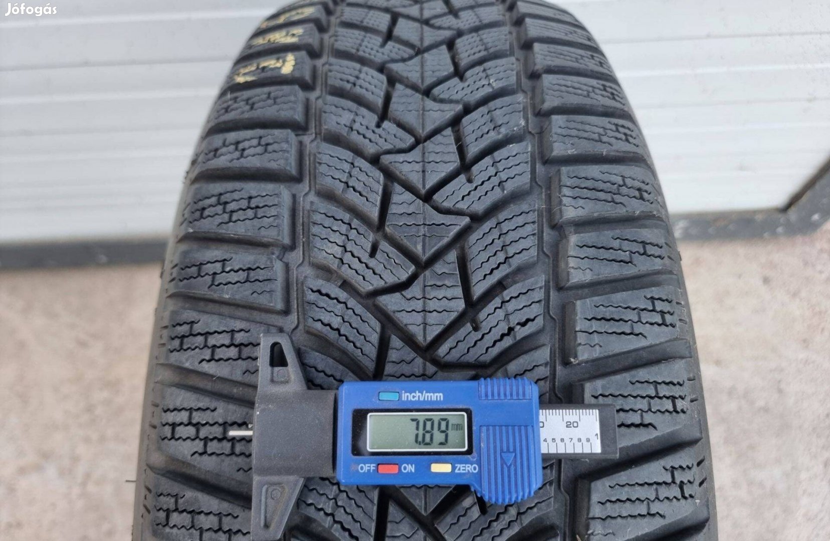 215/60R16 Dunlop téli gumi 2db teljesen újszerű állapotban eladó!