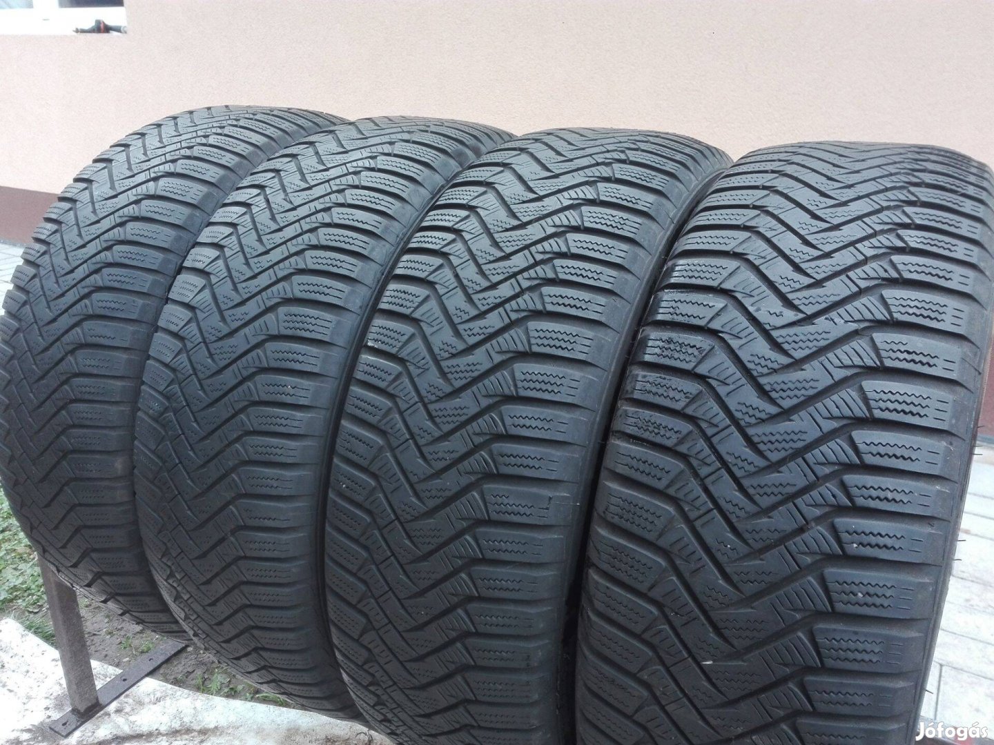 215/60R16 Laufenn téli gumi garnitúra 215/60 R16