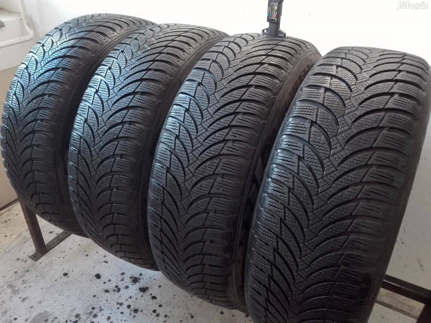215/60R16 Nexen téli gumi garnitúra 215/60 R16