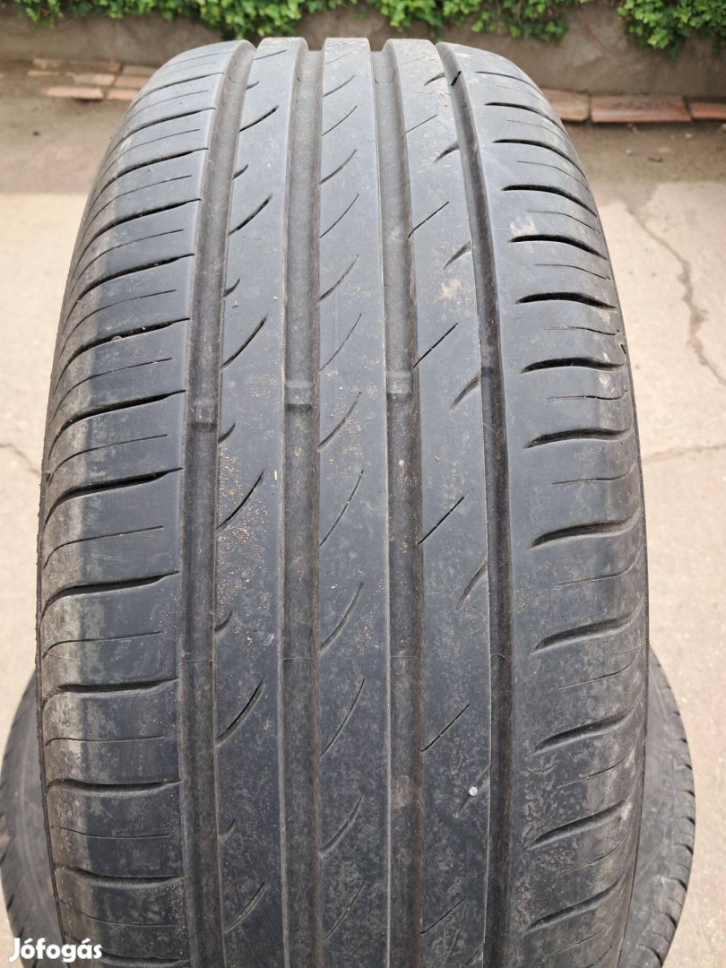 215/60R16 Nyári gumi