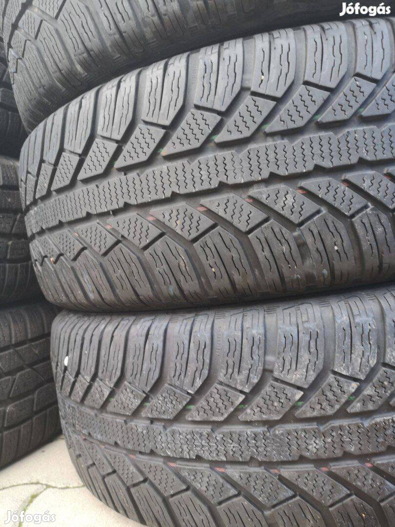 215/60R16 Semperit téligumik