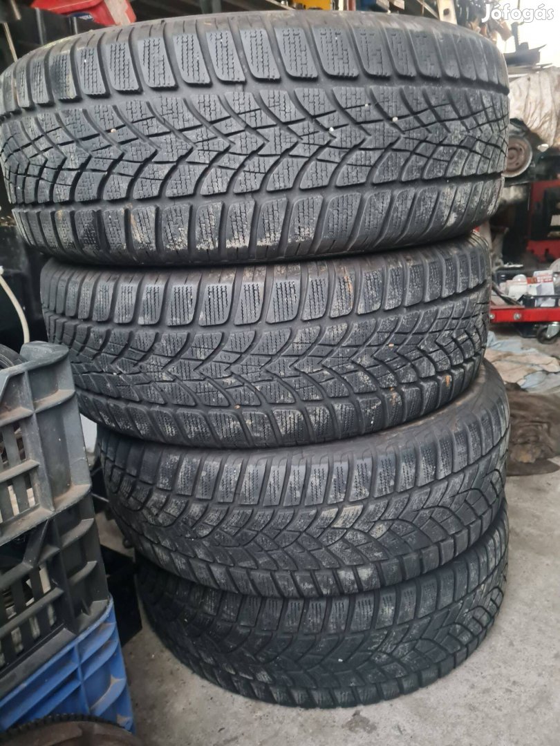 215/60R16 téli gumi szett