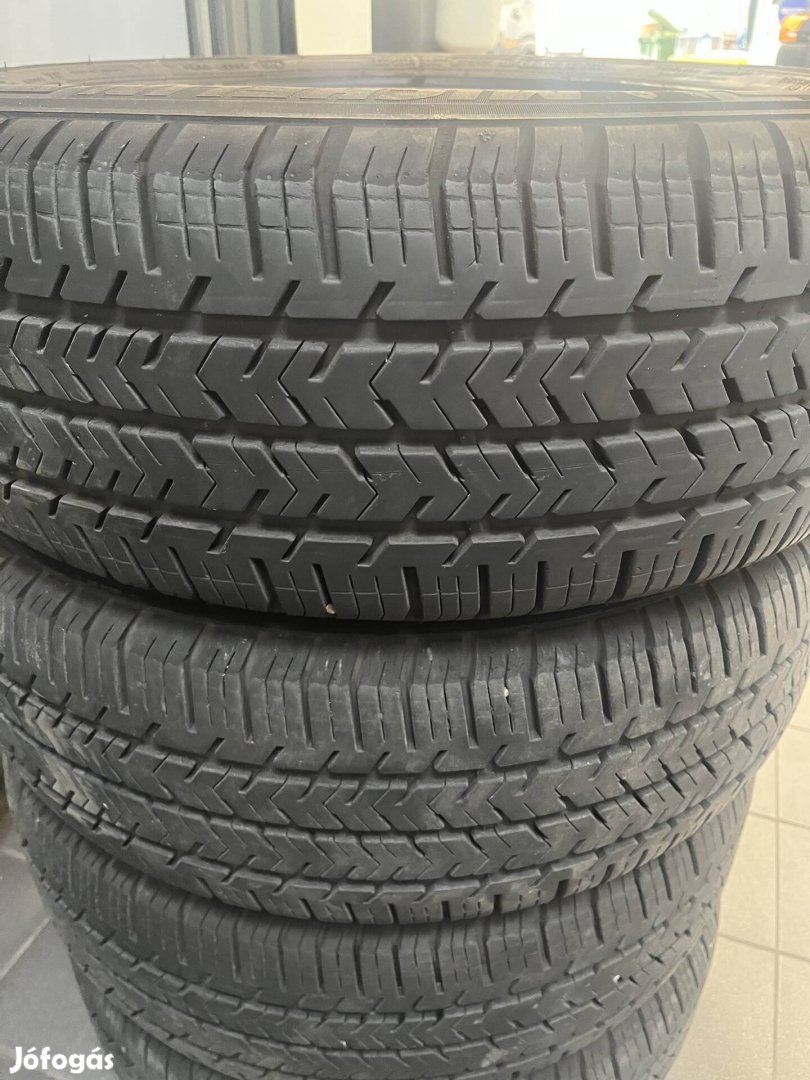 215/60R17C Eladó